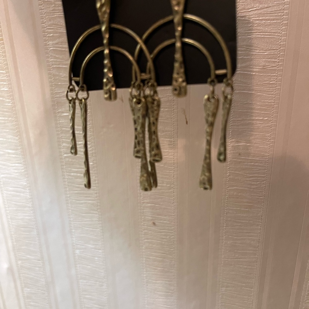 Brass earrings that are so cute. A must have - Picture 5 of 6
